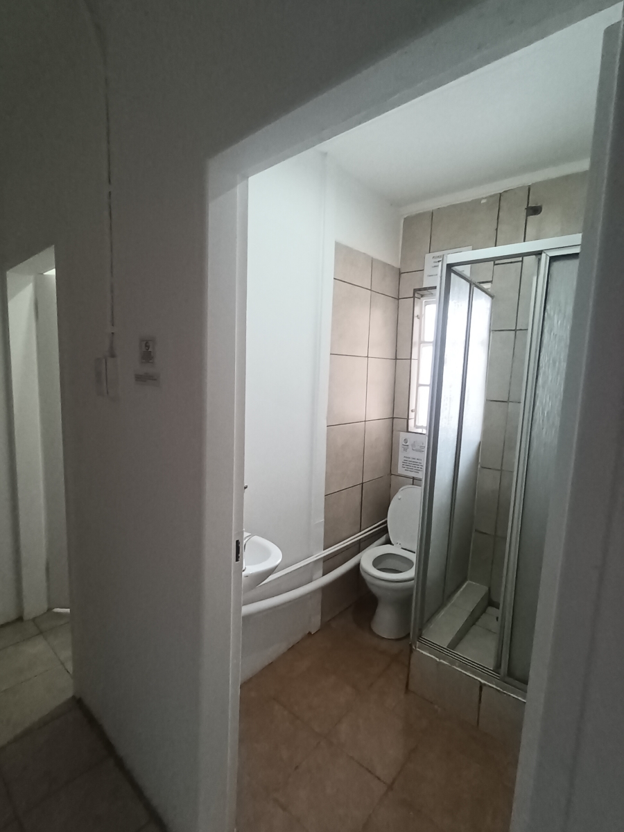 5 Bedroom Property for Sale in Brandwag Free State